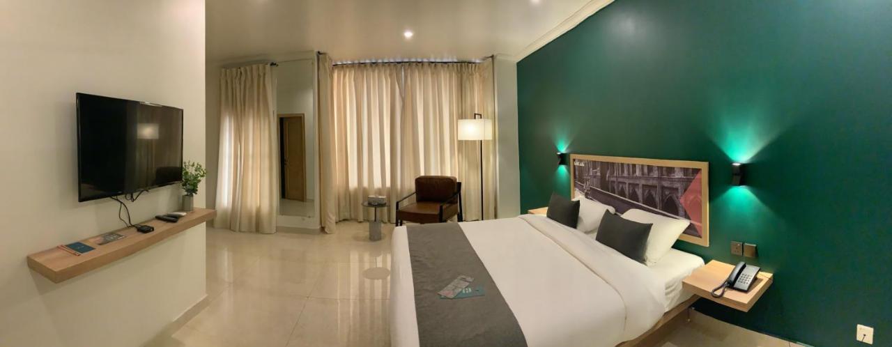 Lokal Rooms X Gulberg 拉合尔 外观 照片
