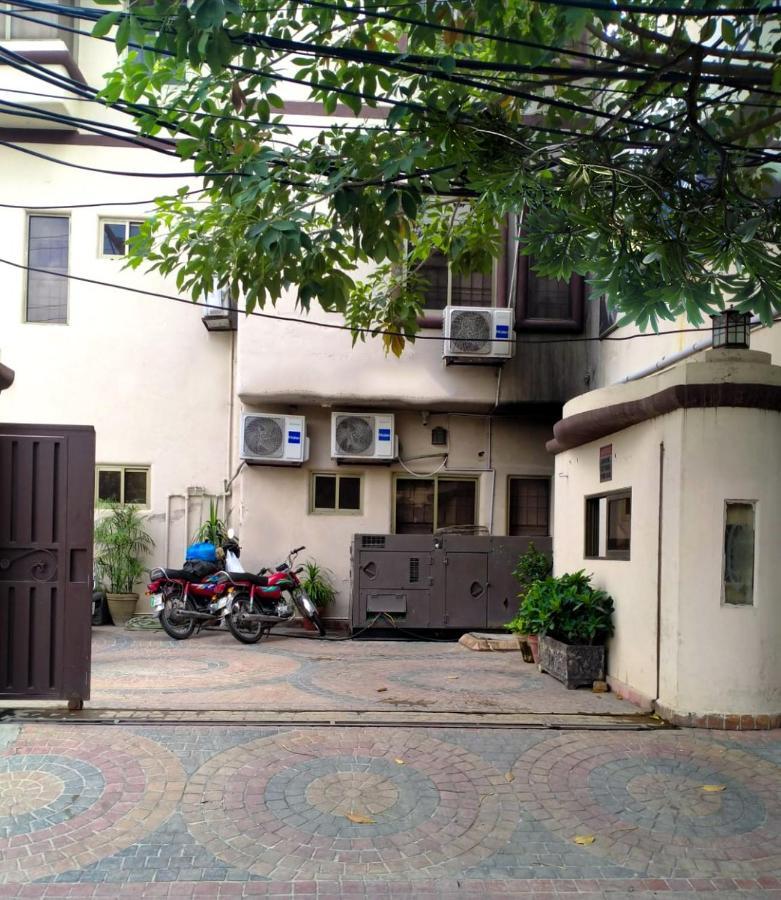 Lokal Rooms X Gulberg 拉合尔 外观 照片